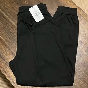 Zyia Active, black grounded jogger, size Large, new